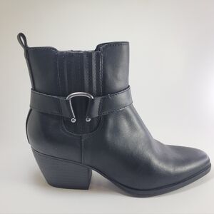 Frye and Co booties women's size 7.5 black Suranne style